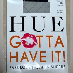 Hue Diamond Sheer with Control Top. Size 3. Black